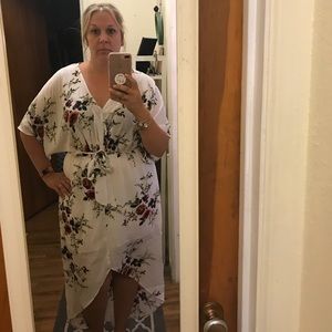 White floral hi low maxi dress. XL brand new.